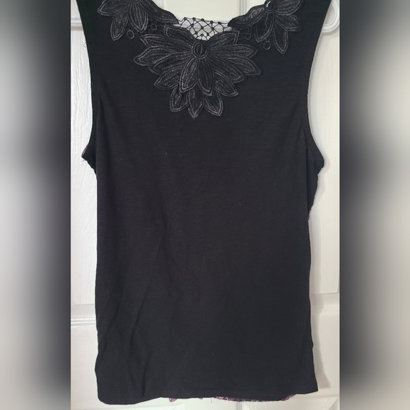 Amanda Green Tank Top size medium - Picture 2 of 4